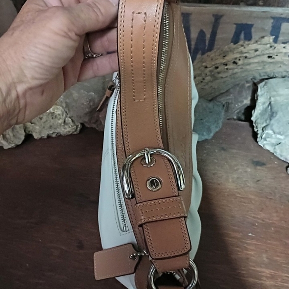 Coach hobo bag #f13730 - Picture 5 of 7